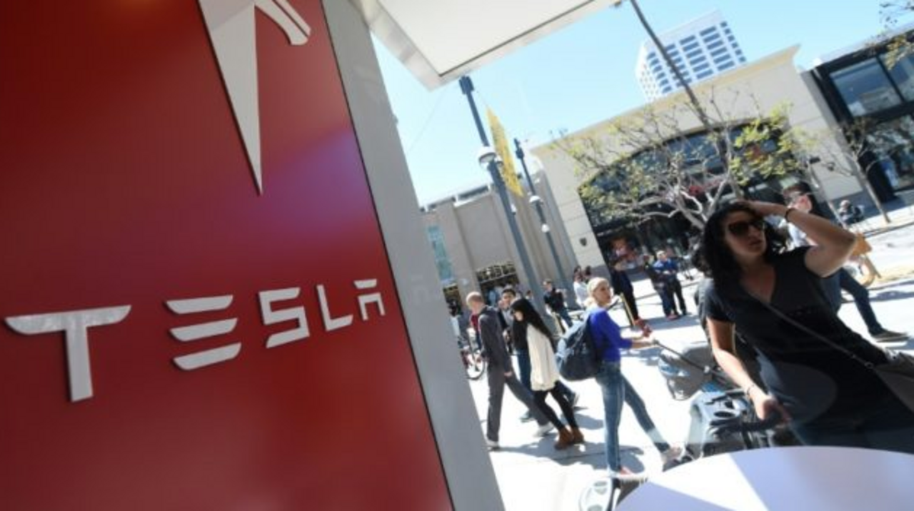 TESLA IS A FAILURE Elon Musk Corruption And Crappy Engineering Make Tesla Cars So Unsafe 
Keywords: Big tech mobsters,Dark money payola, Rare Earth Mines, New America Foundation Corruption, Obama, Obama Campaign Finance, Obama FEC violations, Palo Alto Mafia, Paypal Mafia, Pelosi Corruption, Political bribes, Political Insider,  Eric Schmidt Sex Penthou