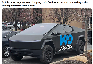 The_Elon_Musk_DePLORIAN~1.png